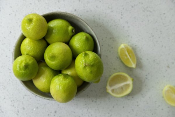 Lemons in a bowl