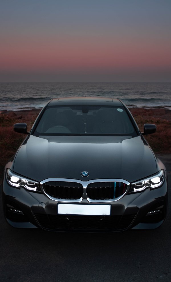 BMW G20 320D beach
