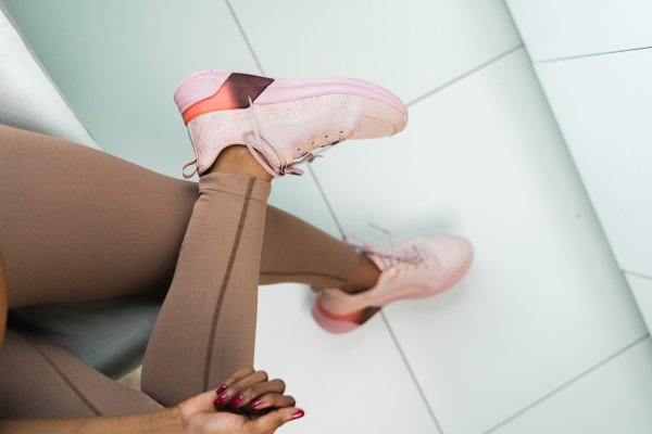 Pink comfortable running sneakers for women