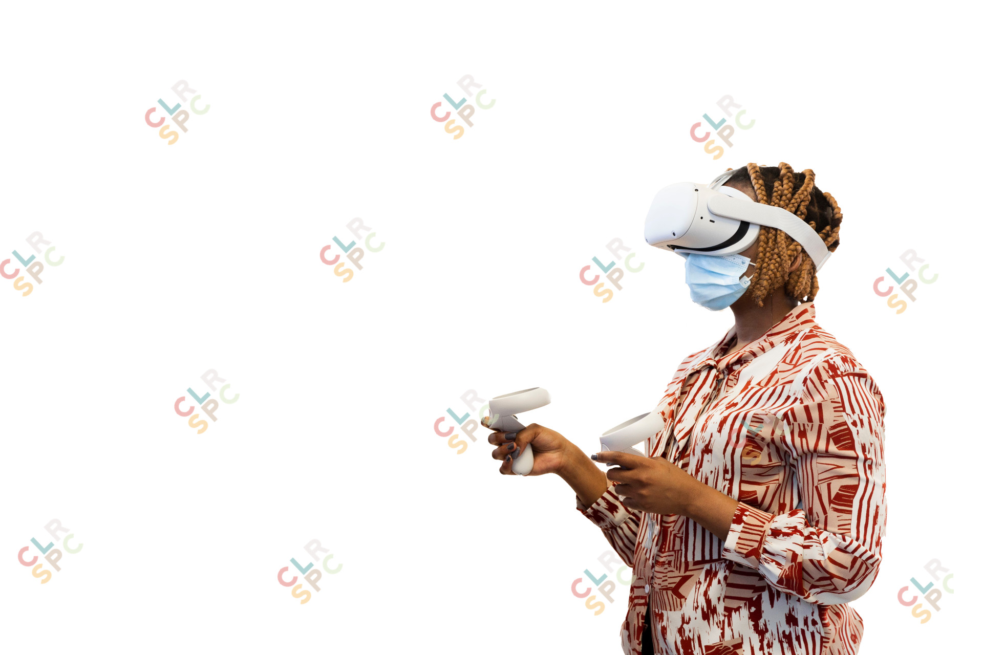 Black woman with oculus glasses during covid